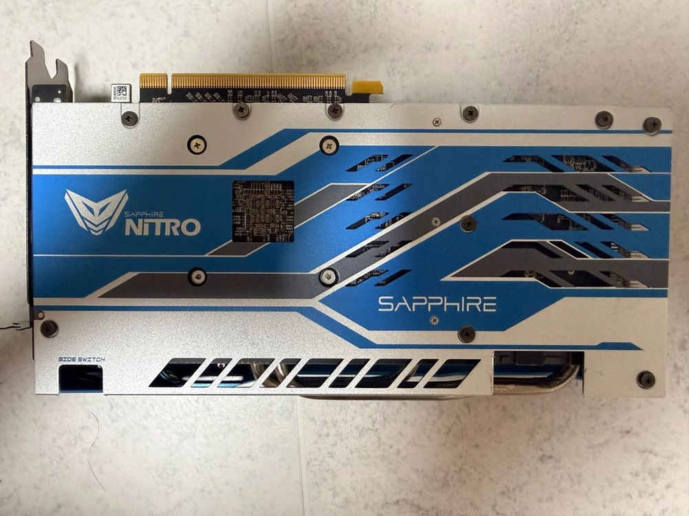 사파이어 RX590 Nitro+ 8GB 그래픽카드 이미지