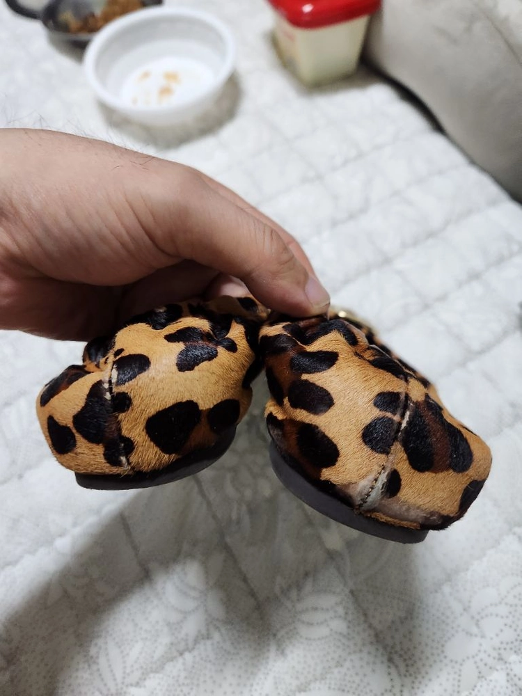 레오파드 패턴 플랫슈즈 토리버치 이미지