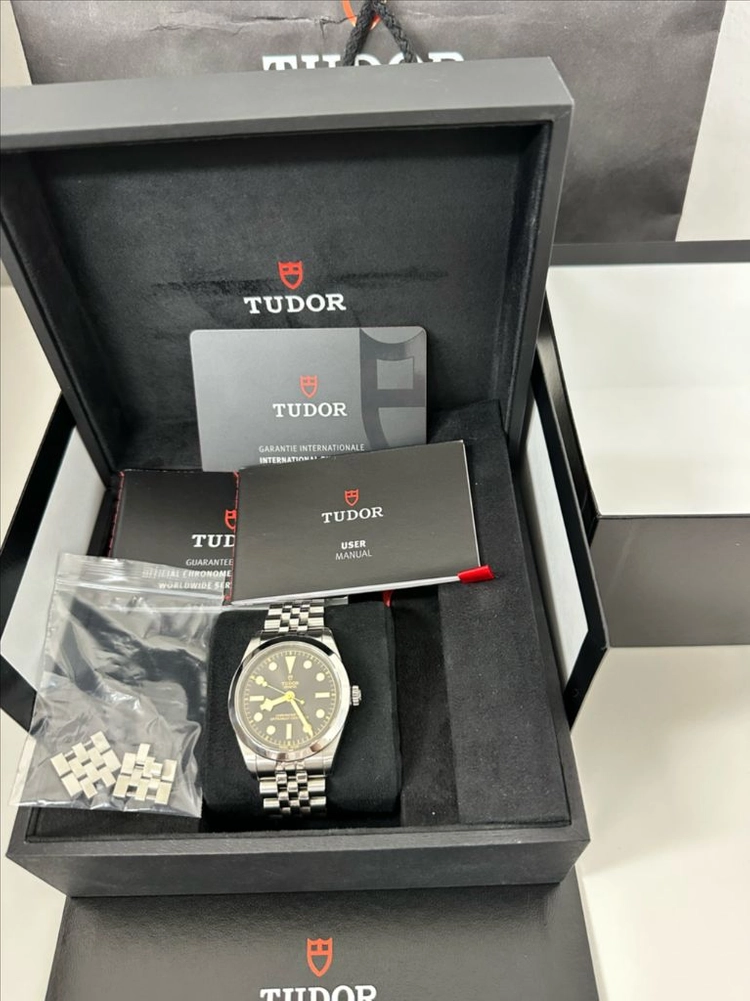 튜더 블랙베이 36mm 신형(블랙, 엔트러사이트) 판매 - 안심되는 중고거래