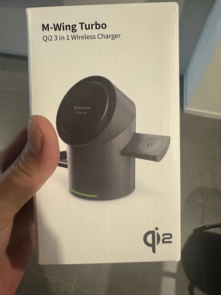 신지모루 Qi2 3in1 M 윙 터보 맥세이프 무선충전 거치대 (애플워치용/블랙) 새상품 이미지