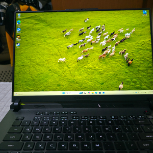 에이수스 asus 9955hx3d 5070ti 게이밍 노트북 g16 5070ti 팝니다 이미지