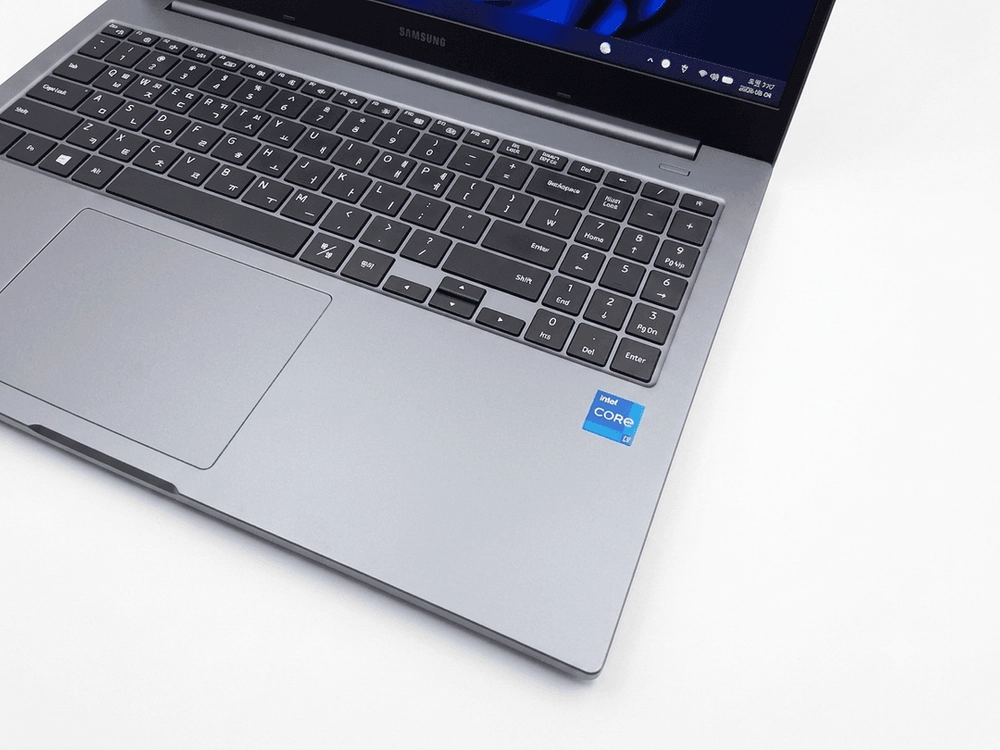 삼성 NT551XDA 인텔 i7 16GB SSD250GB WIN11 사무용 인강용 노트북 이미지