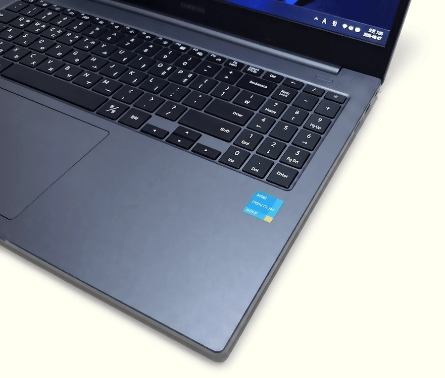 삼성 NT550XDA 펜티엄 골드 7505 램 16GB SSD 250GB 사무용 노트북 이미지