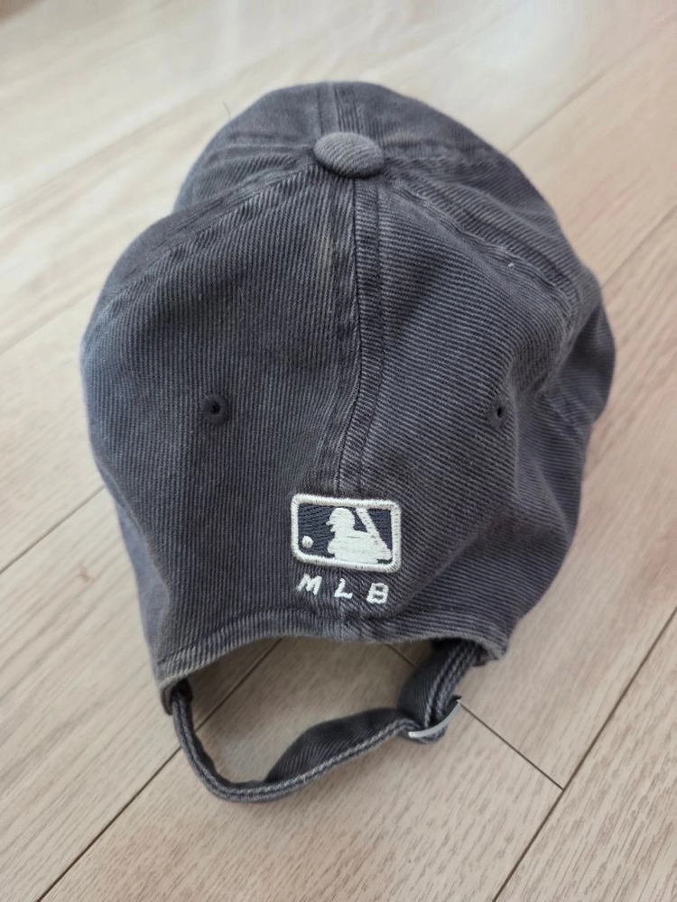 MLB 뉴욕 양키스 볼캡 진회색 이미지