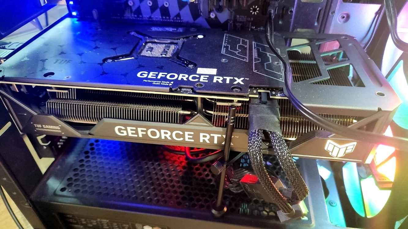 RTX4070TI SUPER 16GB ASUS TUF 게이밍 그래픽 카드 중고 판매 이미지