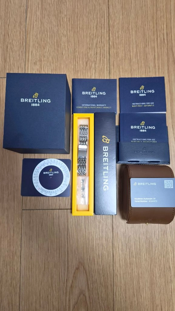 브라이틀링 네비타이머 38mm 이미지