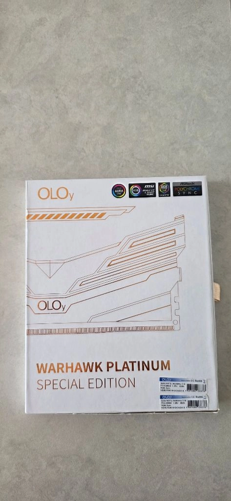 OLOy WarHawk RGB 32GB (2 x 16GB) DDR4 3600 (PC4 28800) 화이트 튜닝 램 이미지