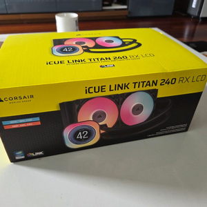 커세어 수냉쿨러 iCUE LINK TITAN 240 RX LED 이미지