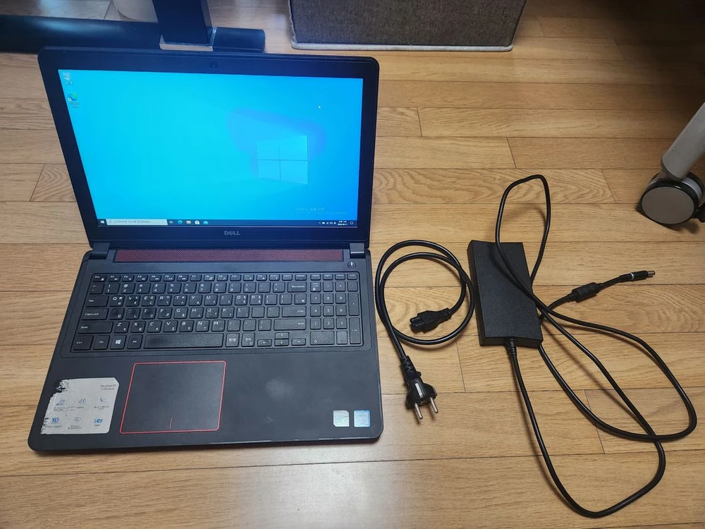 DELL 게이밍 노트북 960M I5 6300HQ 8GB 판매합니다. 이미지