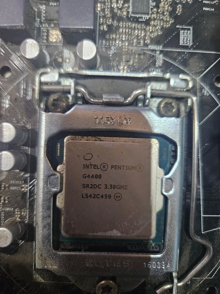 B150M pro4 메인보드 + CPU 6세대 G4400 이미지