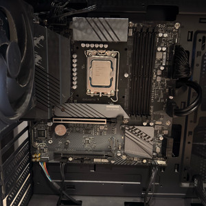 I7 13700f b760m aorus elite 반본체 팝니다 이미지