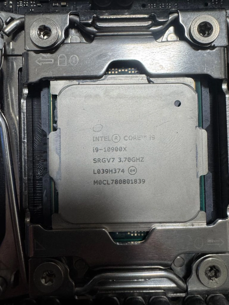 인텔 I9-10900X CPU, TUF X299 MARK 1 보드셋 이미지