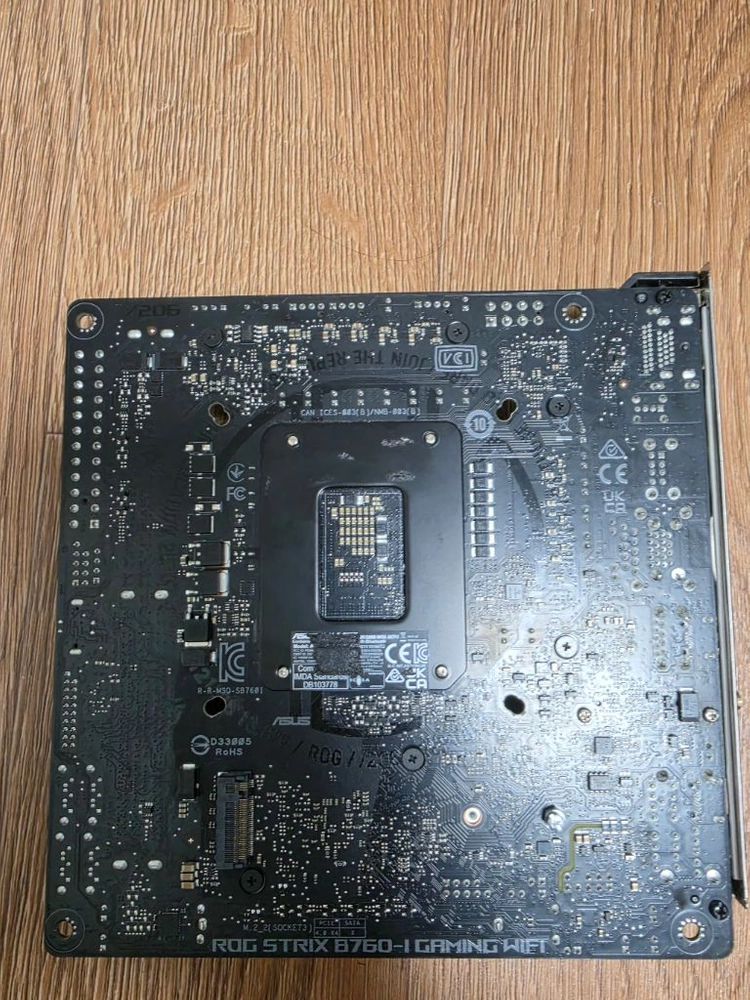 ASUS ROG STRIX B760I 이미지