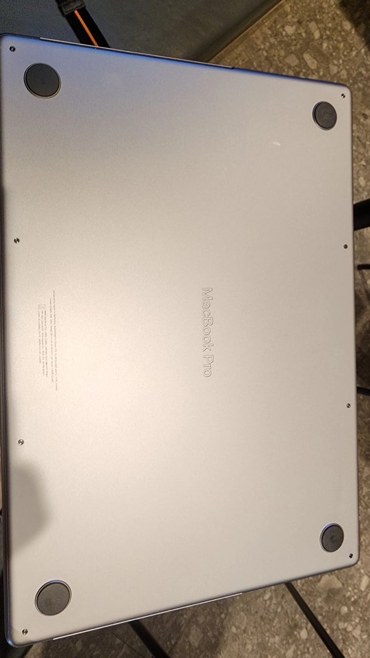 맥북프로 M1 32GB/512GB 이미지