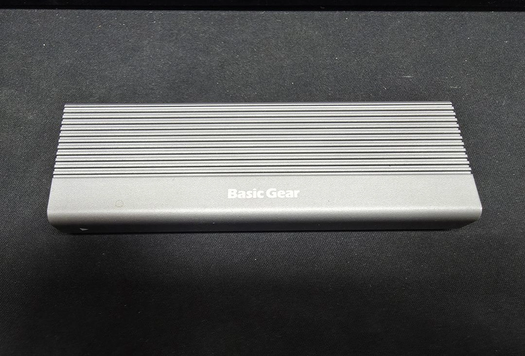 베이직기어 M.2 NVMe/SATA SSD 외장케이스 (SN101) 이미지