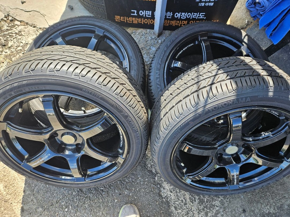 크로스스피드18인치타이어 세트 이미지