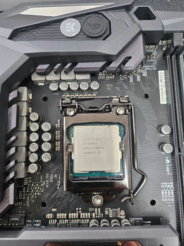 i9 9900kf + asus maximus x formula 이미지