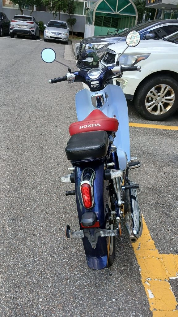혼다C-125 이미지
