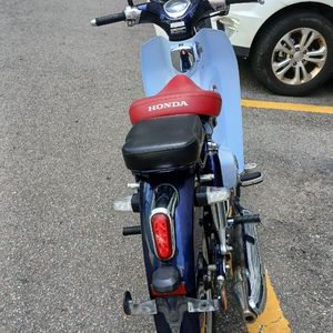 혼다C-125 이미지