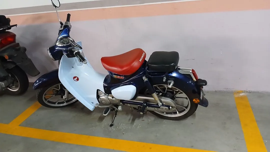 혼다C-125 이미지