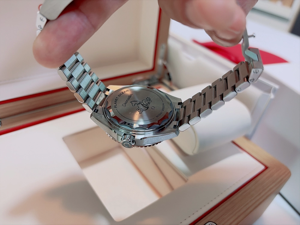 오메가 씨마스터 플래닛오션 42mm 신형 이미지