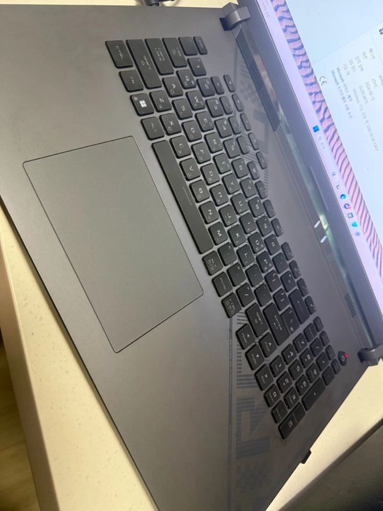 ROG Strix G18 18인치 5060 4060 라이젠9 i9인 제품 판매합니다 이미지