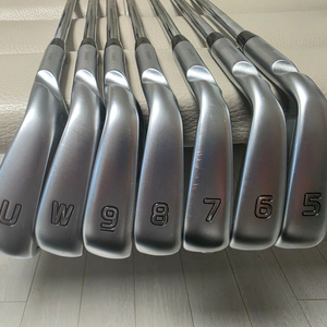 핑 I525 7(5~W, U)아이언 R 팔아요