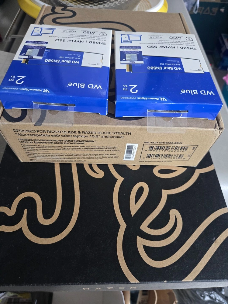 레이저 블레이드 16 4090 32GB nvme 2T X 2EA 윈도우 11 포함 이미지