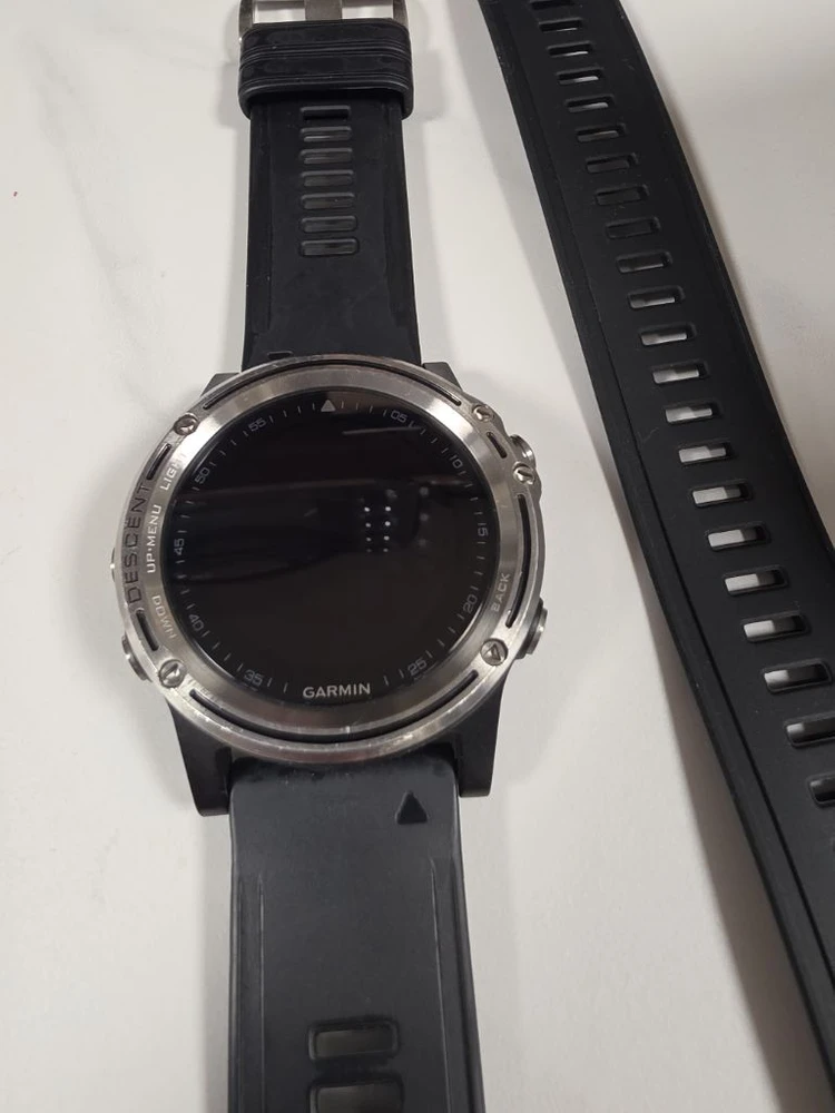 가민 디센트 mk1 다이빙 컴퓨터 GPS 스마트워치 이미지