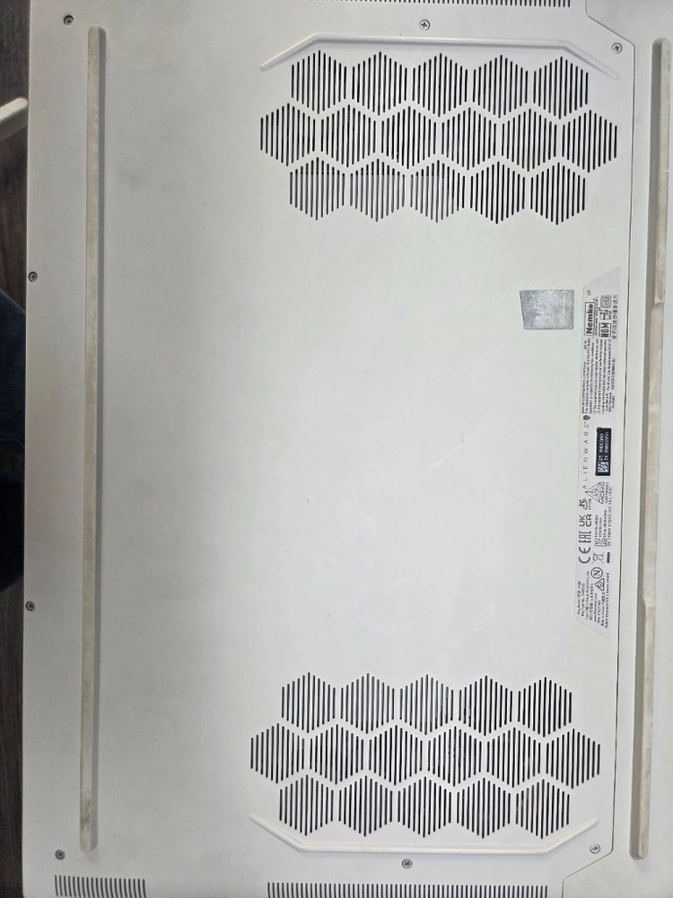 dell 에일리언웨어 x17 R2 게이밍 노트북 (64gb 4tb i7 12700H 3070ti) 이미지