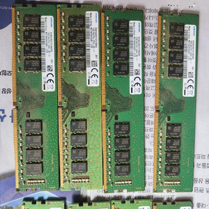 삼성 ddr4 램 여러개 판매. 마이크론도 있습니다 이미지