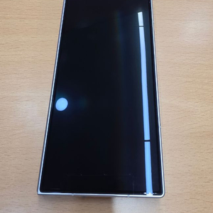갤럭시 Z폴드7 실버 색상 512GB 올교체 수리. 단품 이미지