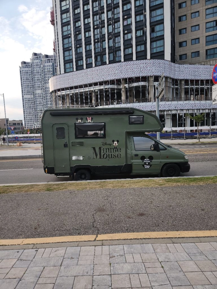 리베로 스타렉스 캠핑카 이미지