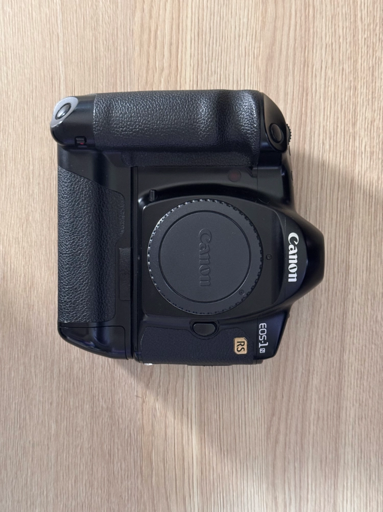 Canon Eos-1N RS 필름카메라 이미지