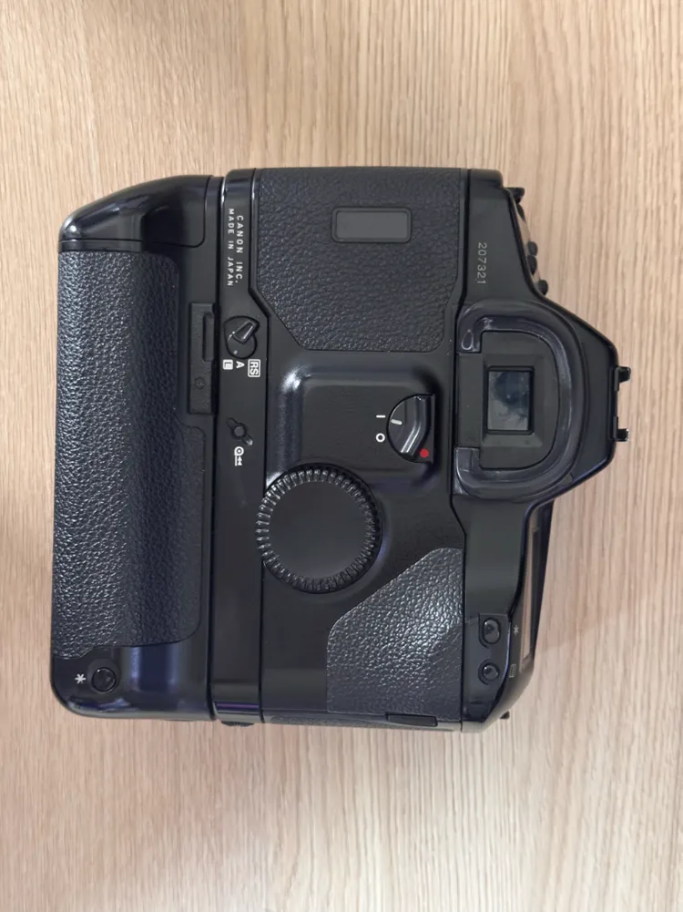 Canon Eos-1N RS 필름카메라 이미지