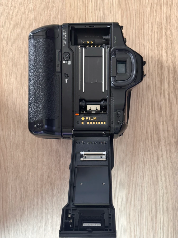 Canon Eos-1N RS 필름카메라 이미지