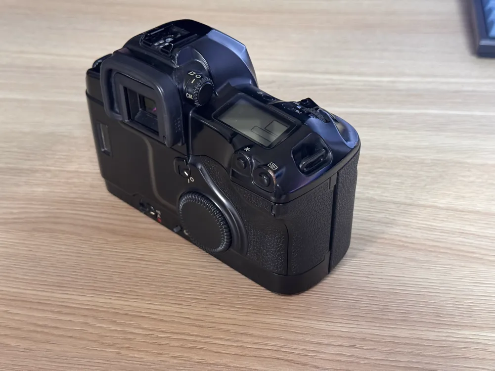 CANON EOS3 필름카메라 이미지