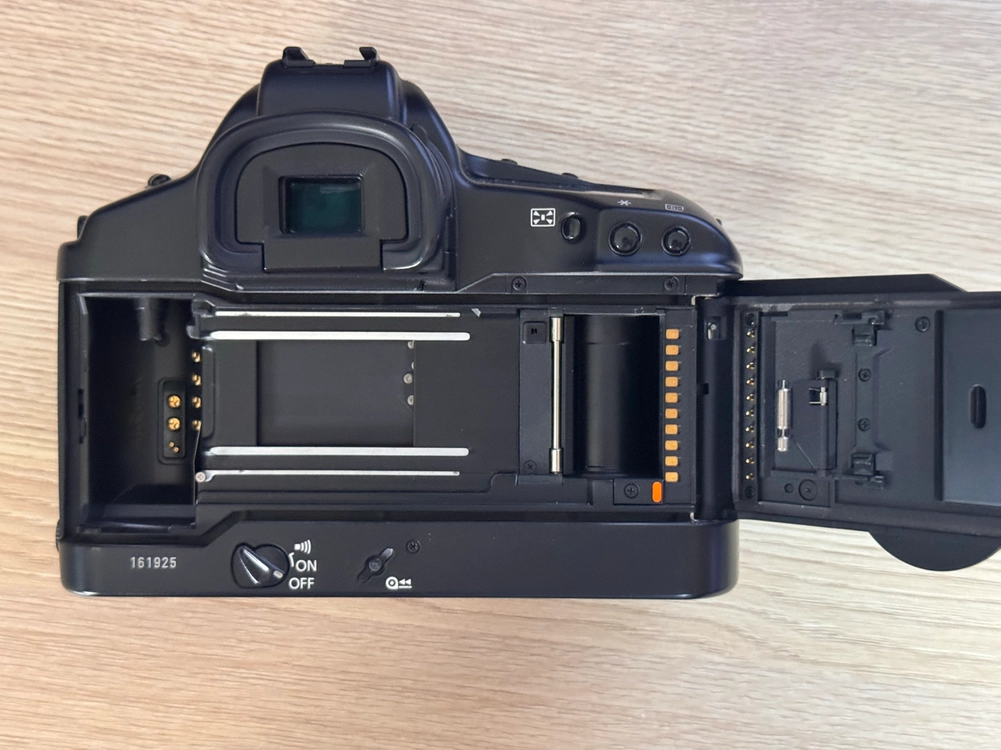 CANON EOS1V 필름카메라 이미지