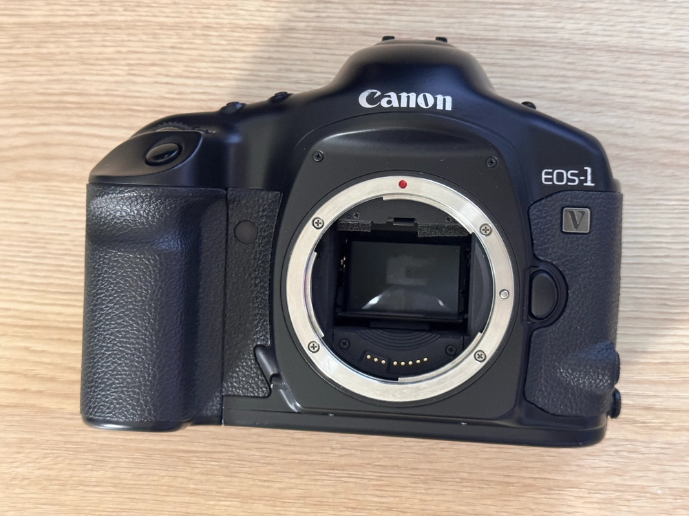 CANON EOS1V 필름카메라 이미지