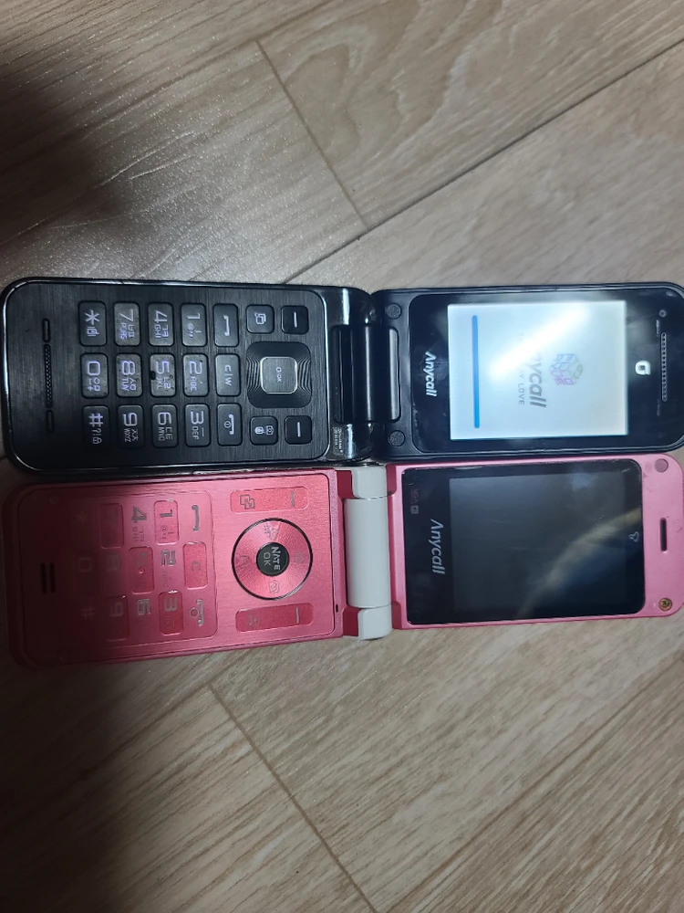 삼성 애니콜 폴더폰 2대 이미지