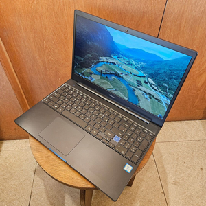 삼성 노트북 NT751BBC-SEDS2 i5 9세대 16램 SSD256 사무용 노트북 팝니다 이미지