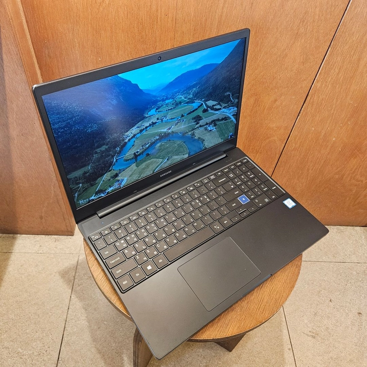 삼성 노트북 NT751BBC-SEDS2 i5 9세대 16램 SSD256 사무용 노트북 팝니다 이미지