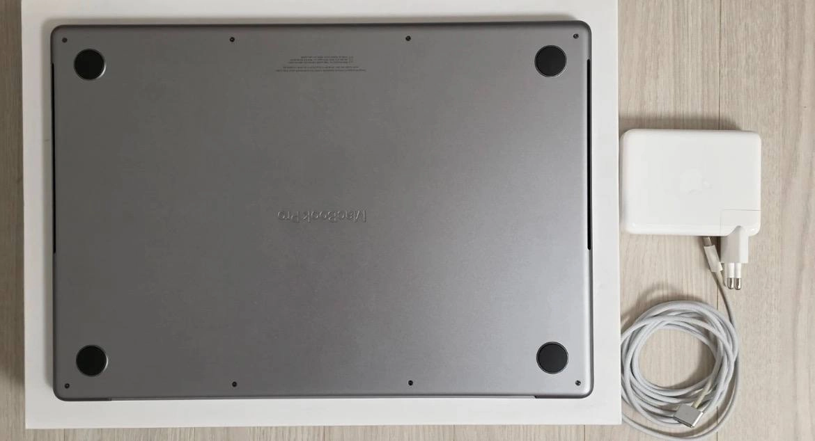 맥북 프로 M1 Pro 16인치 1tb 32g 스페이스 그레이 이미지