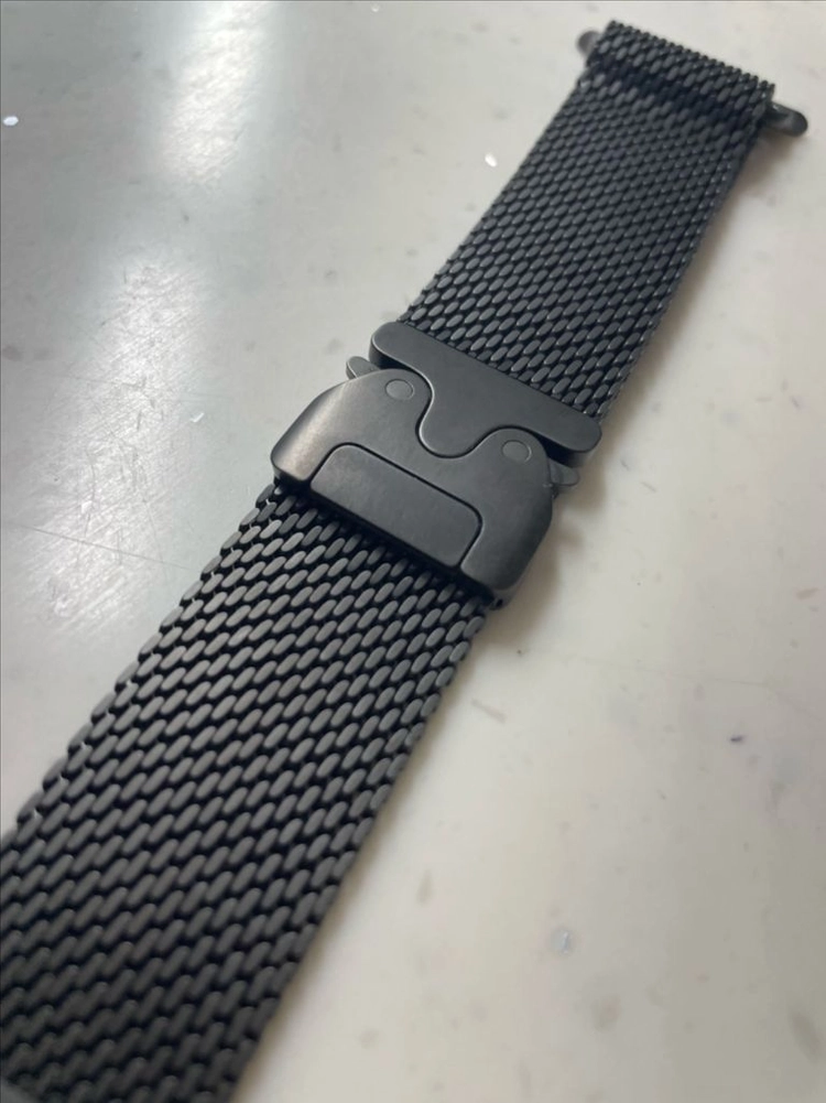 애플워치 티타늄 밀레니즈루프 블랙 49mm M SS급 이미지