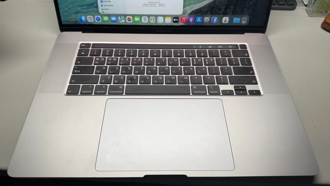 2019 맥북프로 16인치 i9 16gb 1tb 이미지