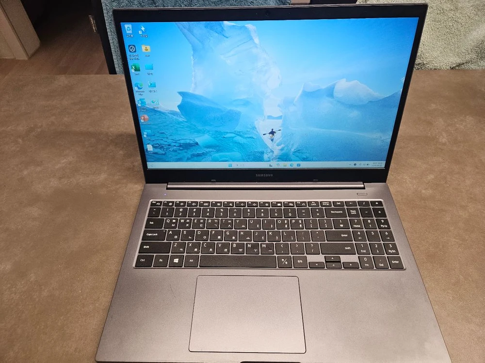 삼성 갤럭시북 NT550XDA-K14AG 15.6 노트북 - 안심되는 중고거래