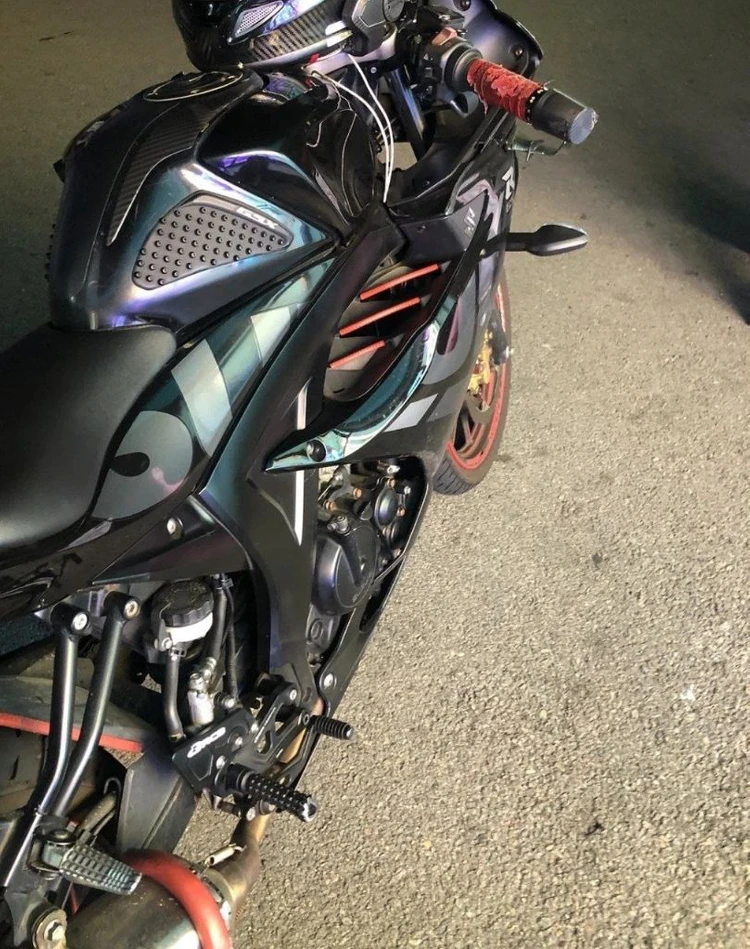 스즈키 GSX-R125 21년식 블랙 (8000키로) 이미지