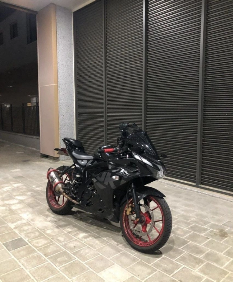 스즈키 GSX-R125 21년식 블랙 (8000키로) 이미지