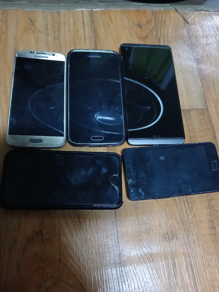 삼성/애플 LG 구형 스마트폰 5대 일괄 폐휴대폰 이미지