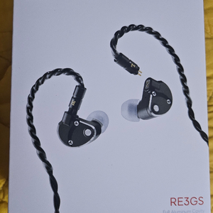 유코텍 RE3GS 모니터링 이어폰 판매합니다.민트급 이미지